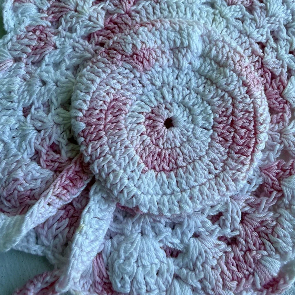 Handmade round piece
